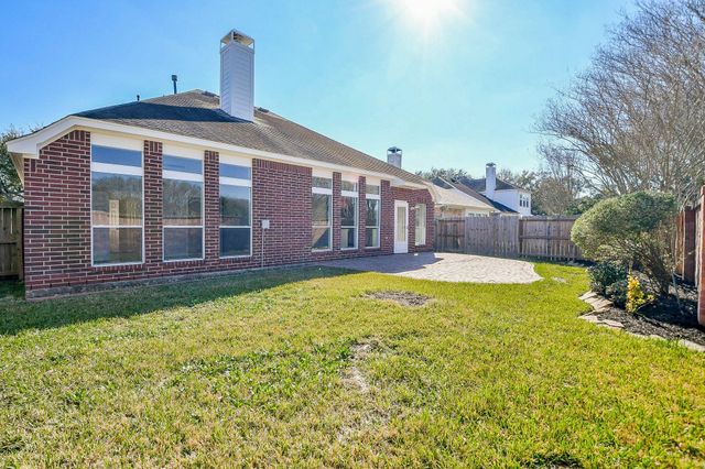 12314 Shadowpoint Drive, Houston, TX 77082