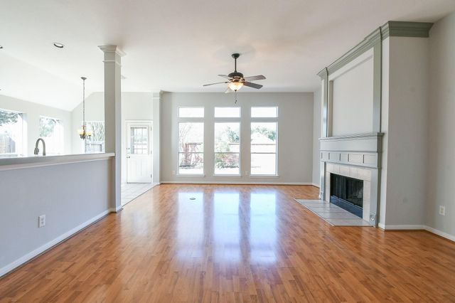 12314 Shadowpoint Drive, Houston, TX 77082