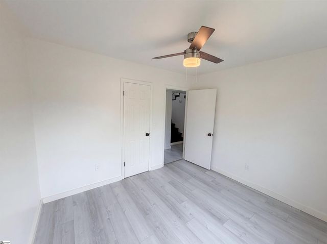 105 Foxhall Court, Easley, SC 29640