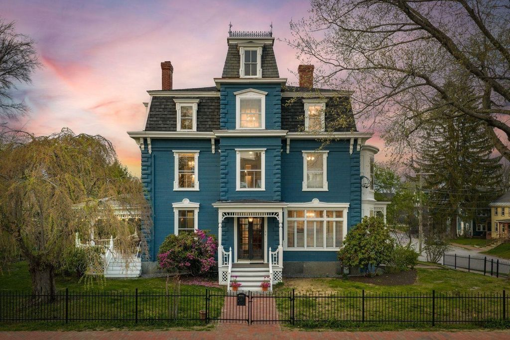 37 Summer Street, Dover, NH 03820