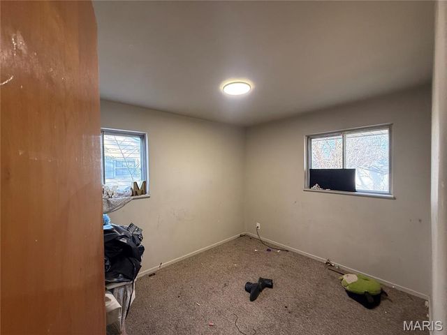 10536 Durness Drive, St Louis, MO 63137