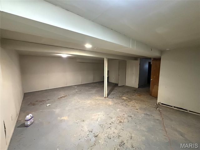 10536 Durness Drive, St Louis, MO 63137