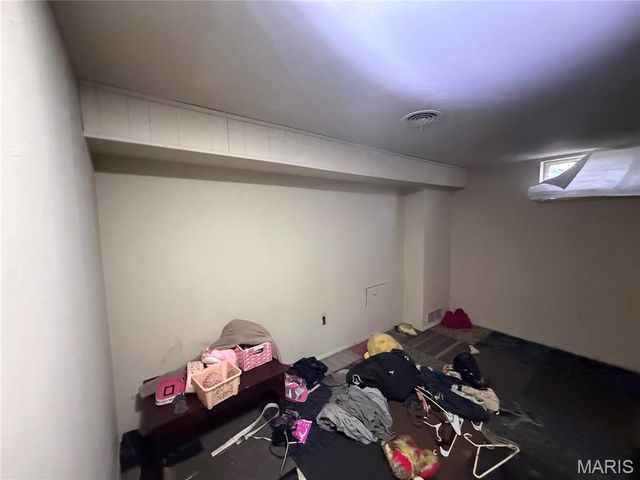 10536 Durness Drive, St Louis, MO 63137