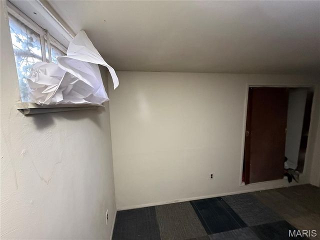 10536 Durness Drive, St Louis, MO 63137