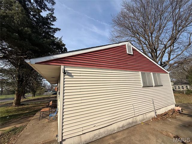 10536 Durness Drive, St Louis, MO 63137