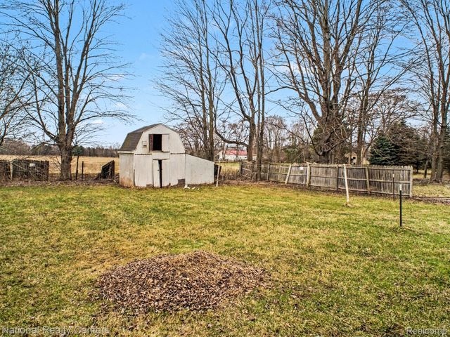 14243 Seymour Road, Montrose Charter Township, MI 48457