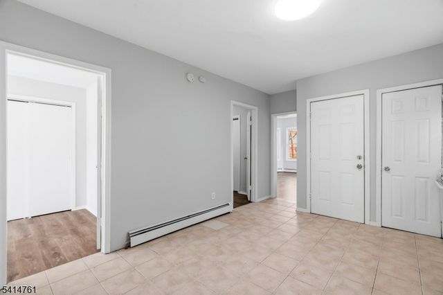 61 Holsman St, Paterson City, NJ 07522