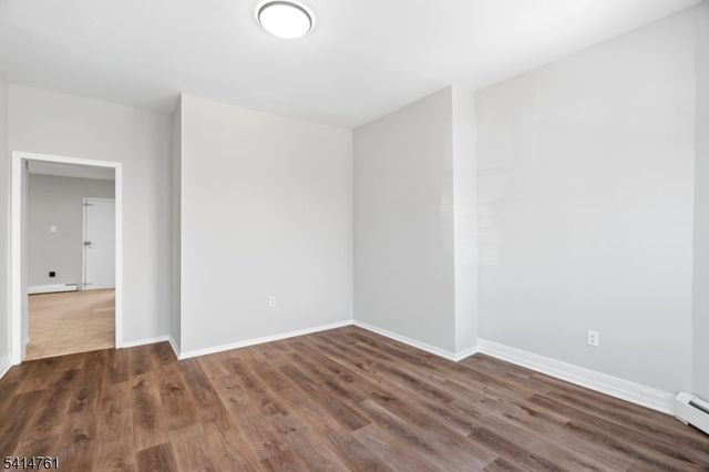 61 Holsman St, Paterson City, NJ 07522