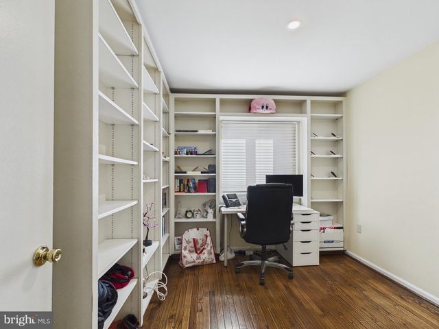 2036 APPLETREE ST, Philadelphia, PA 19103