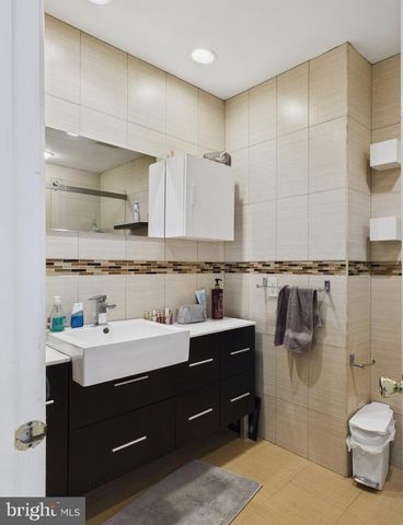 2036 APPLETREE ST, Philadelphia, PA 19103