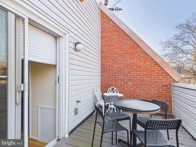 2036 APPLETREE ST, Philadelphia, PA 19103