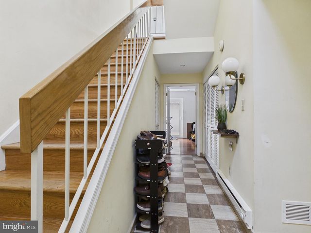 2036 APPLETREE ST, Philadelphia, PA 19103