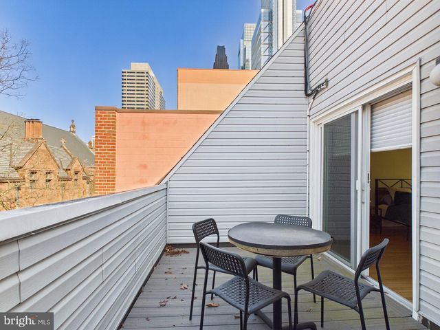 2036 APPLETREE ST, Philadelphia, PA 19103