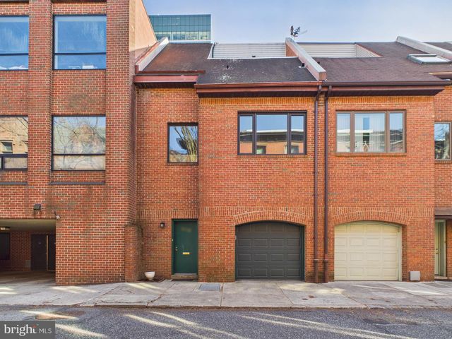 2036 APPLETREE ST, Philadelphia, PA 19103