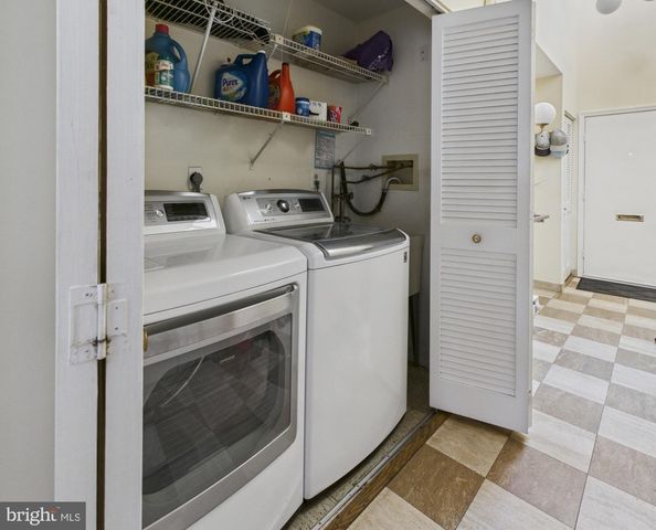 2036 APPLETREE ST, Philadelphia, PA 19103