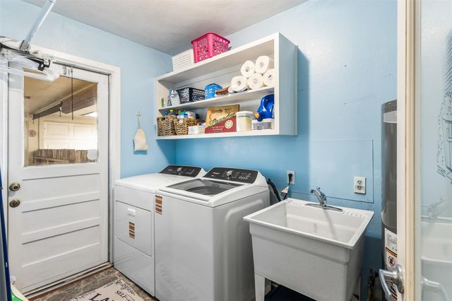 1527 17th Avenue N, Texas City, TX 77590