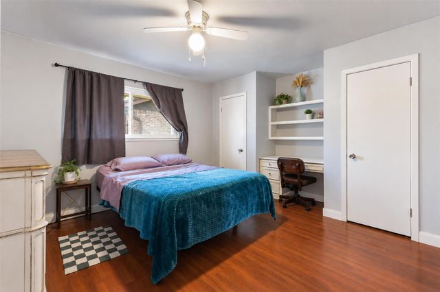1527 17th Avenue N, Texas City, TX 77590
