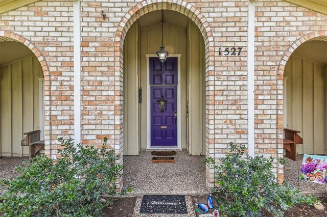 1527 17th Avenue N, Texas City, TX 77590