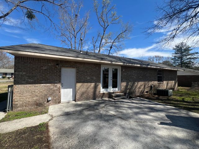 466 Edgar Circle, Thomson, GA 30824