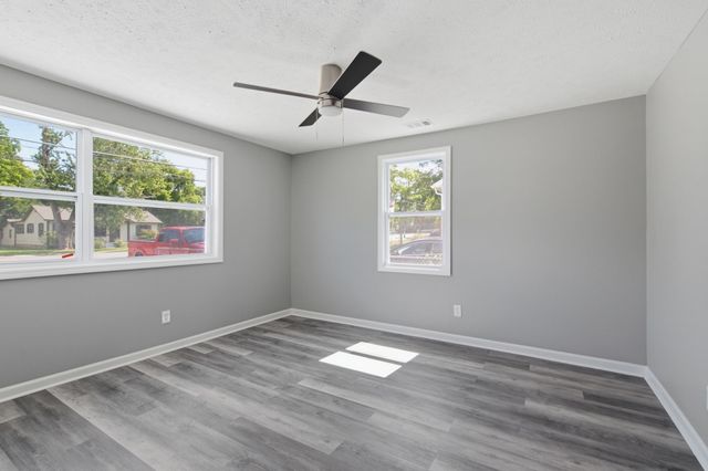 214 Rushwood Dr, Murfreesboro, TN 37130