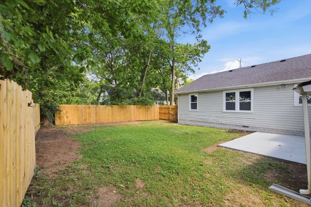 214 Rushwood Dr, Murfreesboro, TN 37130