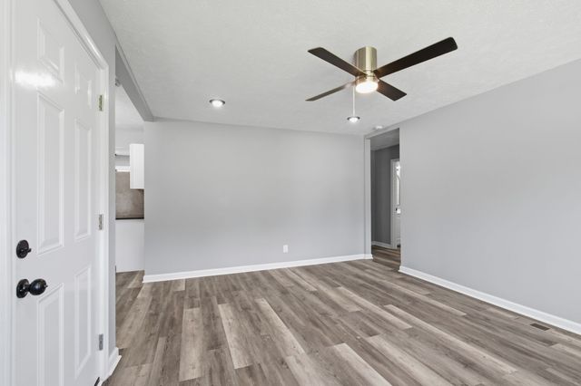 214 Rushwood Dr, Murfreesboro, TN 37130