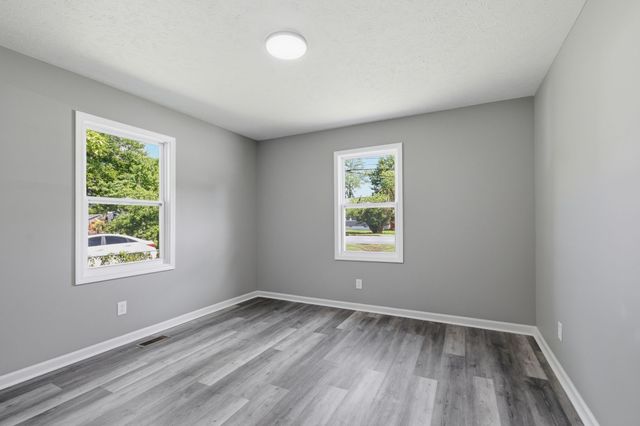214 Rushwood Dr, Murfreesboro, TN 37130
