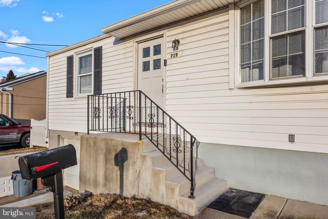 719 BELLEVUE AVE, Penndel, PA 19047