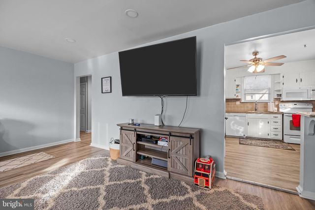 719 BELLEVUE AVE, Penndel, PA 19047