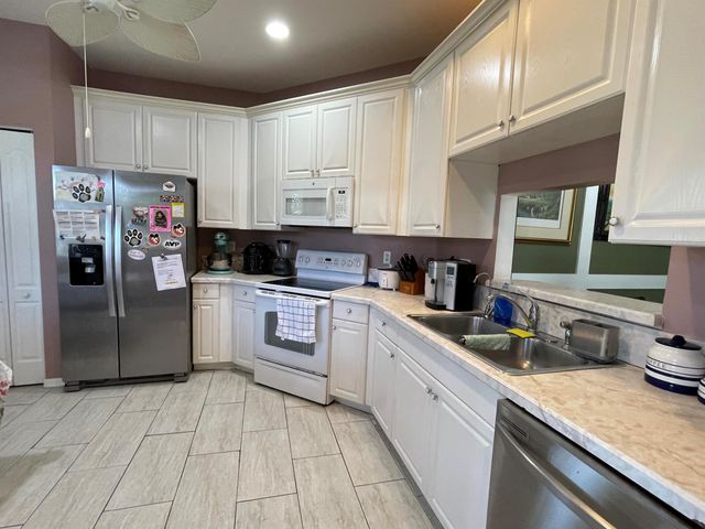 10070 SW Chadwick Drive, Port St Lucie, FL 34987
