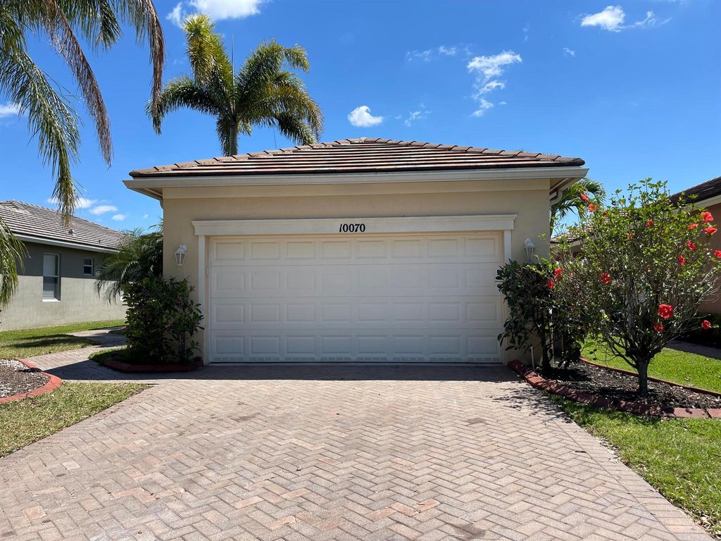 10070 SW Chadwick Drive, Port St Lucie, FL 34987