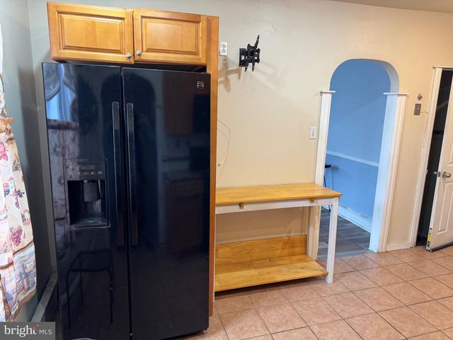 410 LAUREL RD, Lansdowne, PA 19050