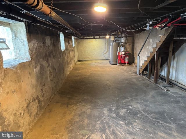 410 LAUREL RD, Lansdowne, PA 19050