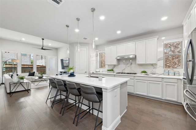 2264 Washington Drive, Carrollton, TX 75010