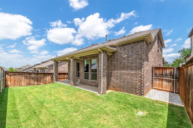 2264 Washington Drive, Carrollton, TX 75010