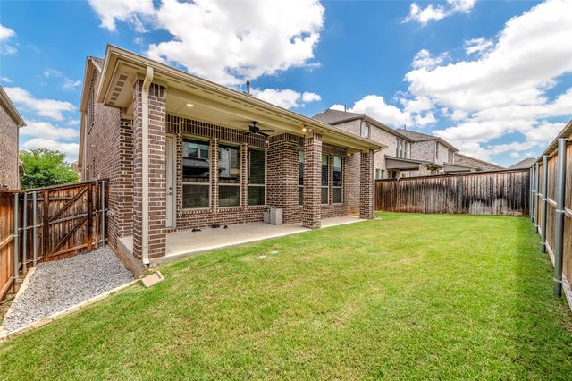 2264 Washington Drive, Carrollton, TX 75010