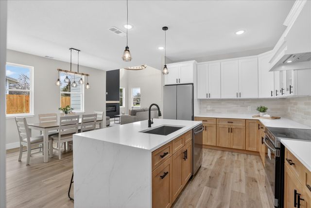 2541 Everton Drive, Lancaster, TX 75134