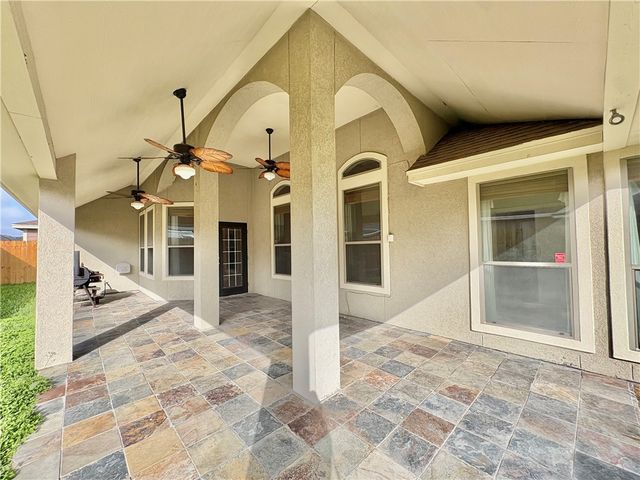 8321 Serenity Ct, Corpus Christi, TX 78414