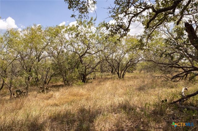 211 Halm Road, Seguin, TX 78155