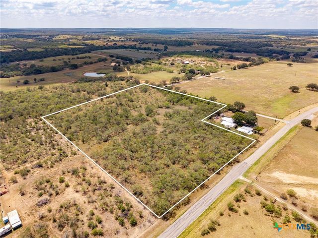 211 Halm Road, Seguin, TX 78155