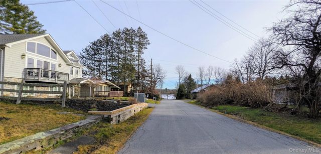 4030 W Shore Drive, Kauneonga Lake, NY 12749