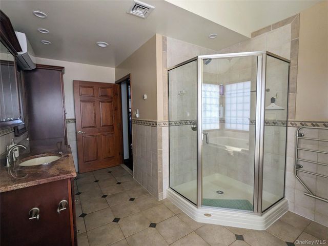 4030 W Shore Drive, Kauneonga Lake, NY 12749