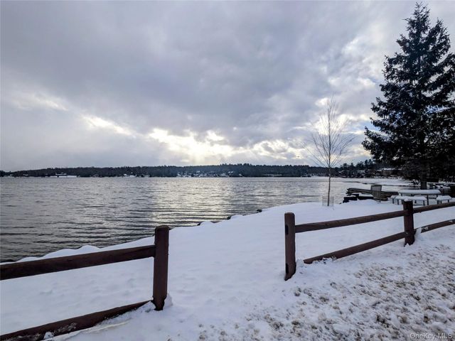 4030 W Shore Drive, Kauneonga Lake, NY 12749