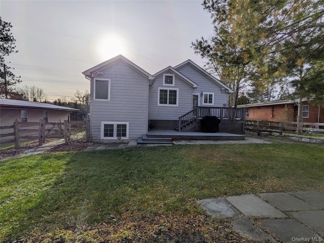 4030 W Shore Drive, Kauneonga Lake, NY 12749