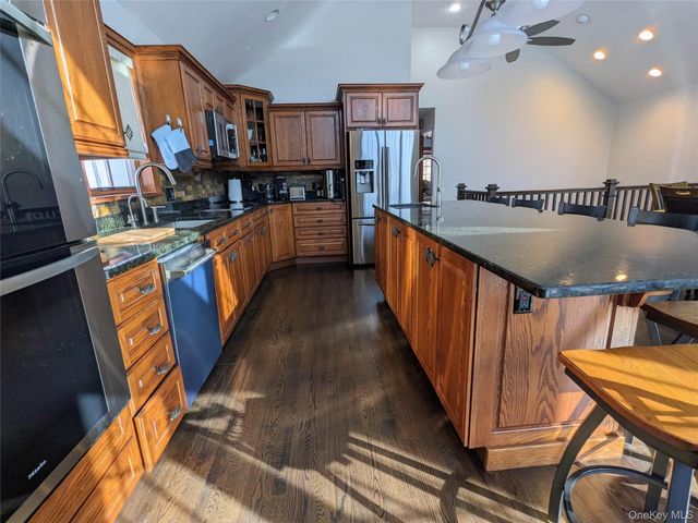 4030 W Shore Drive, Kauneonga Lake, NY 12749