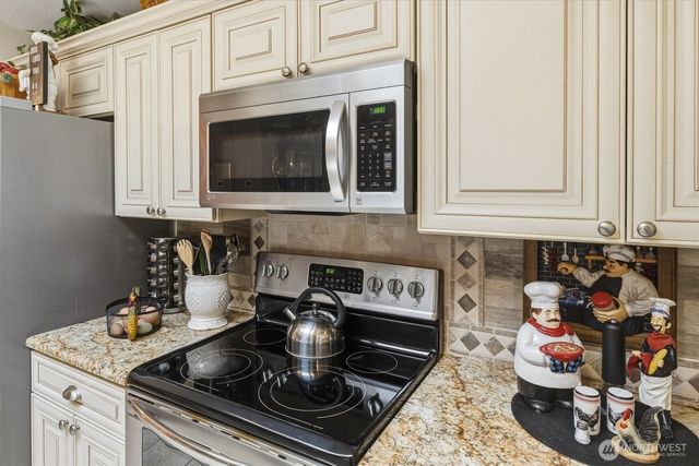 138 Twin Peaks Road, Toledo, WA 98591