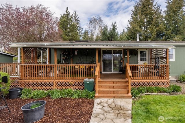 138 Twin Peaks Road, Toledo, WA 98591
