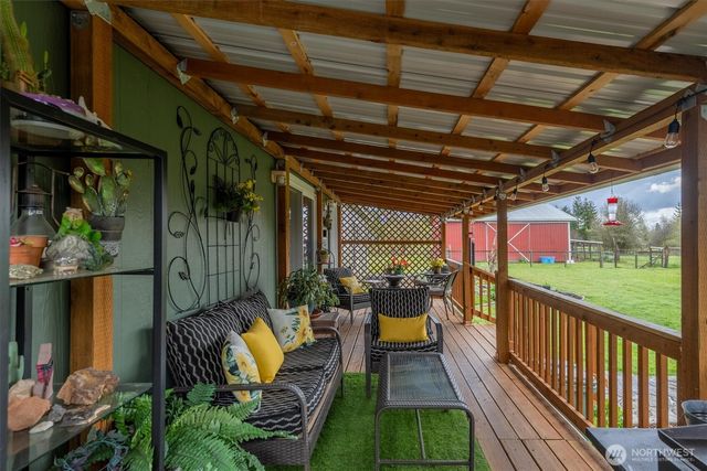 138 Twin Peaks Road, Toledo, WA 98591