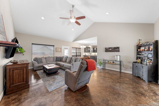 707 Englemann Oak Drive, Fredericksburg, TX 78624