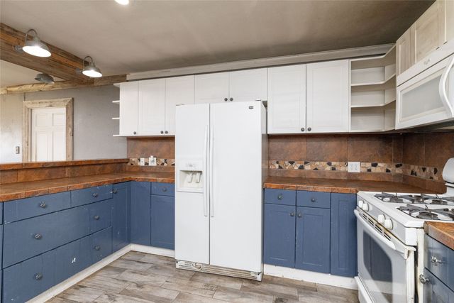 1502 Center Point Road, Weatherford, TX 76087